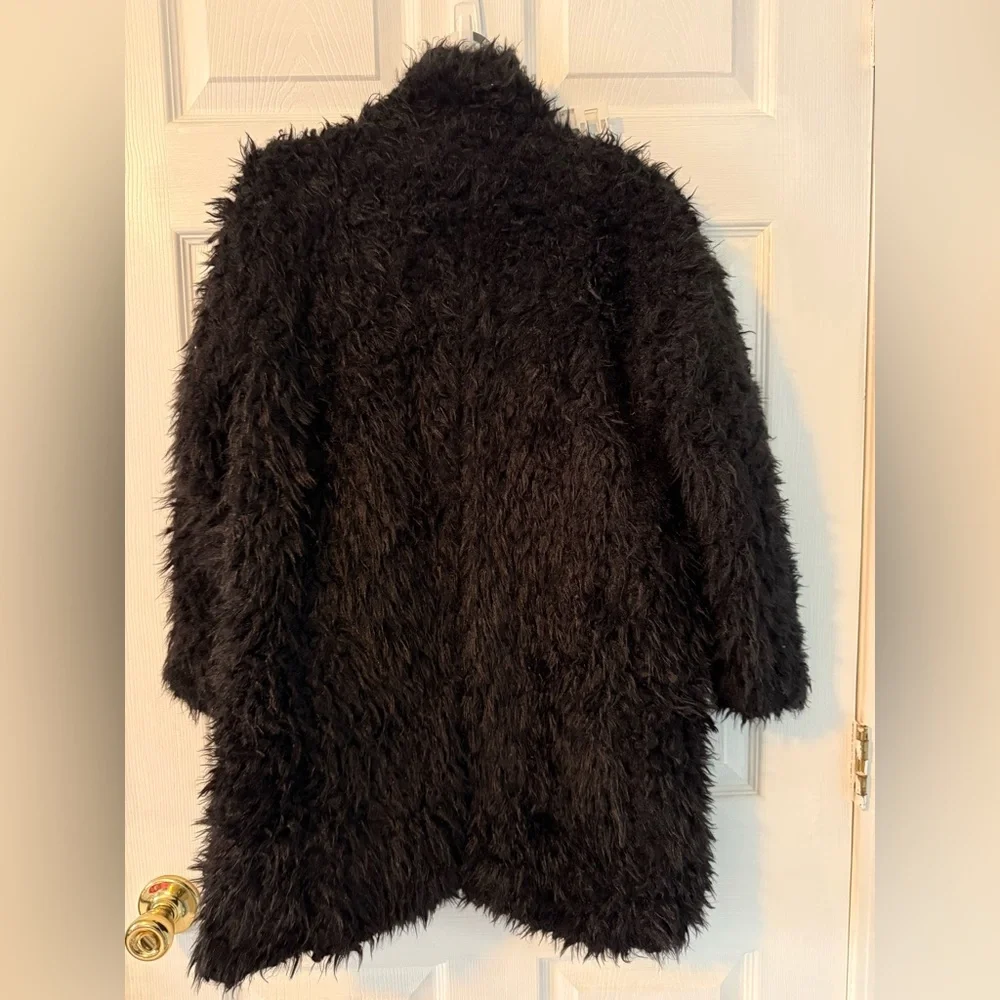 Art Class Girl's Fuzzy Sherpa Coat, Black, size Med
